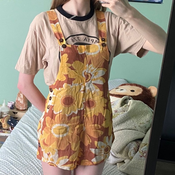 Afends floral overalls 🌼 - Picture 4 of 5